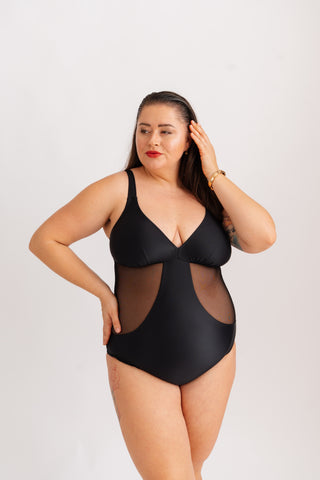 Jednodílné tvarující plavky s průsvitnými vsadkami na bocích, černé