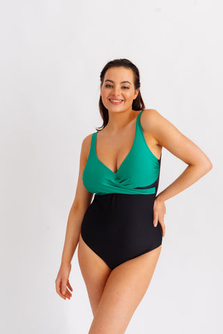 Jednodílné plavky s efektním překřížením, zeleno-černé